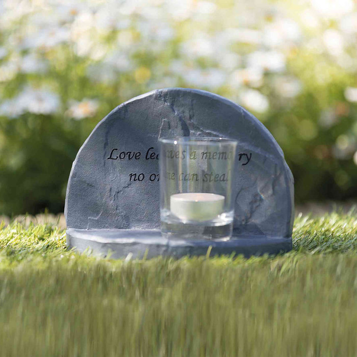 Piedra Conmemorativa Love