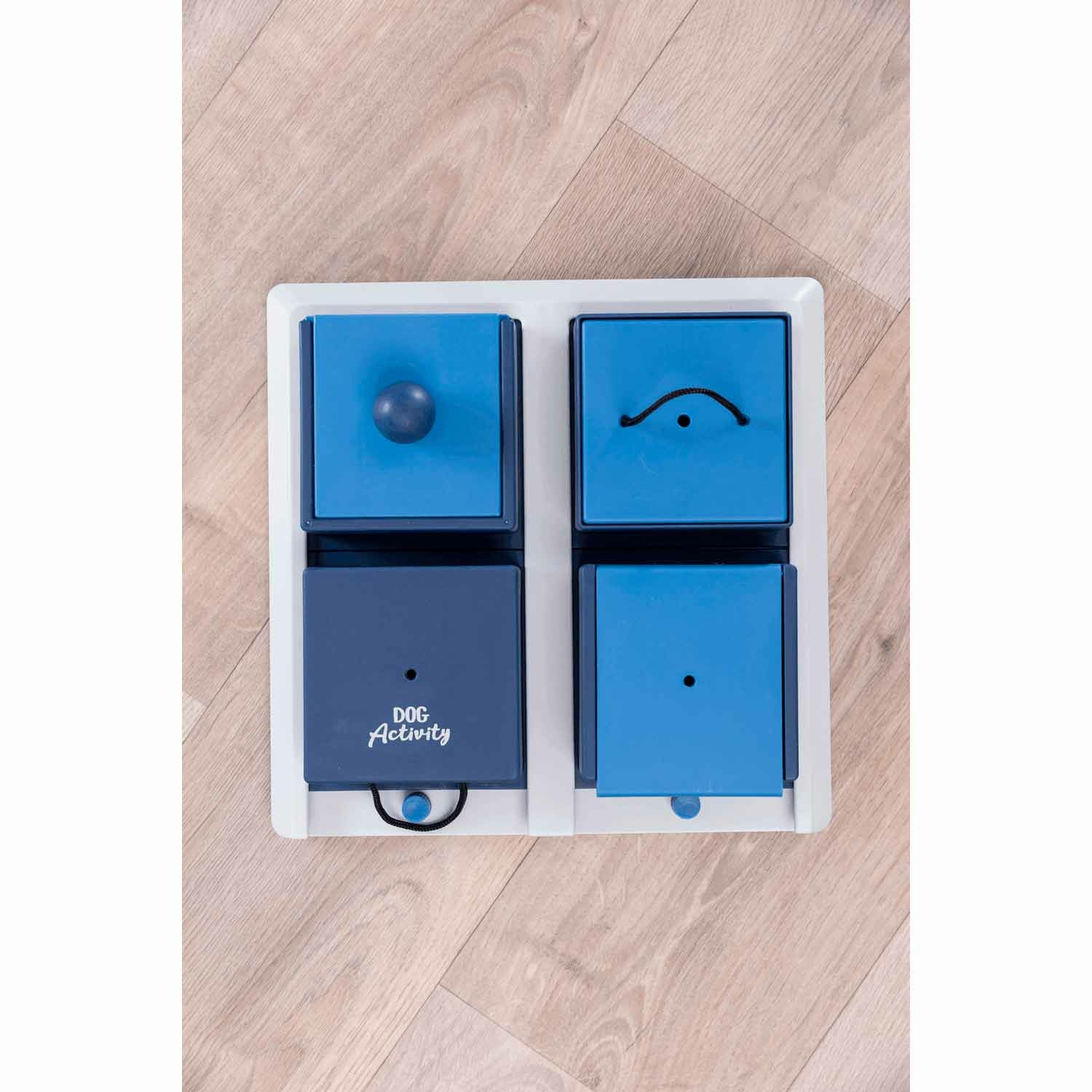 Dog Activity Poker Box, 31 x 10 x 31 cm, Niv 2